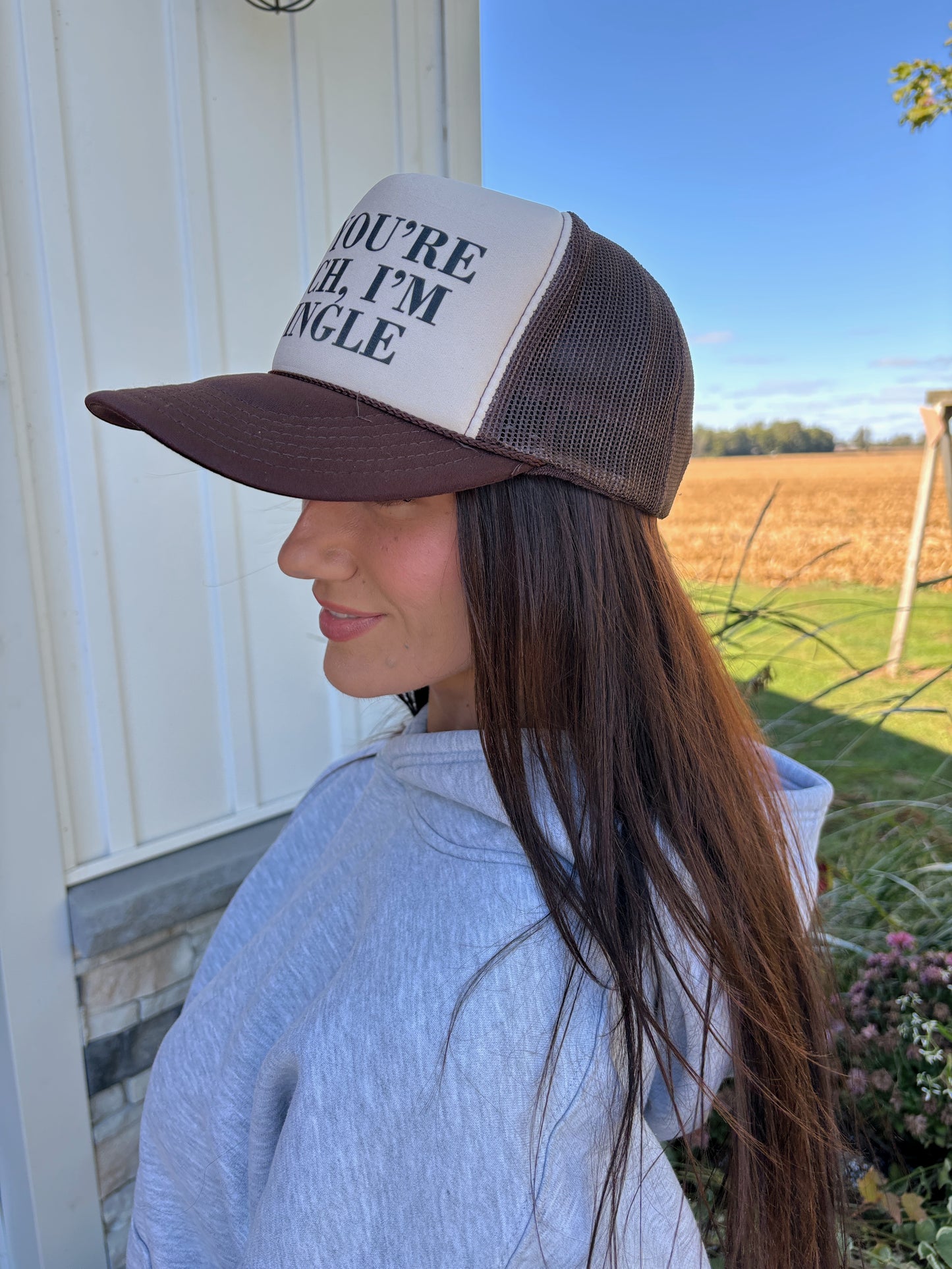 “IF YOU’RE RICH, I’M SINGLE” TRUCKER HAT