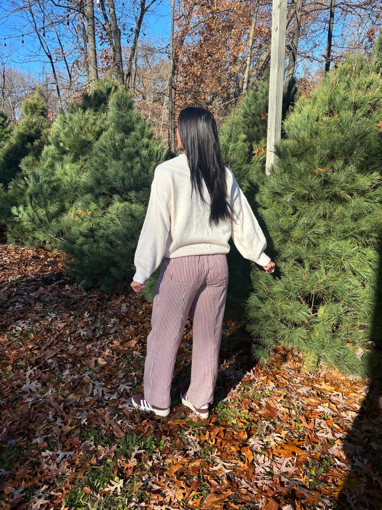 TIED UP CUTE SWEATER