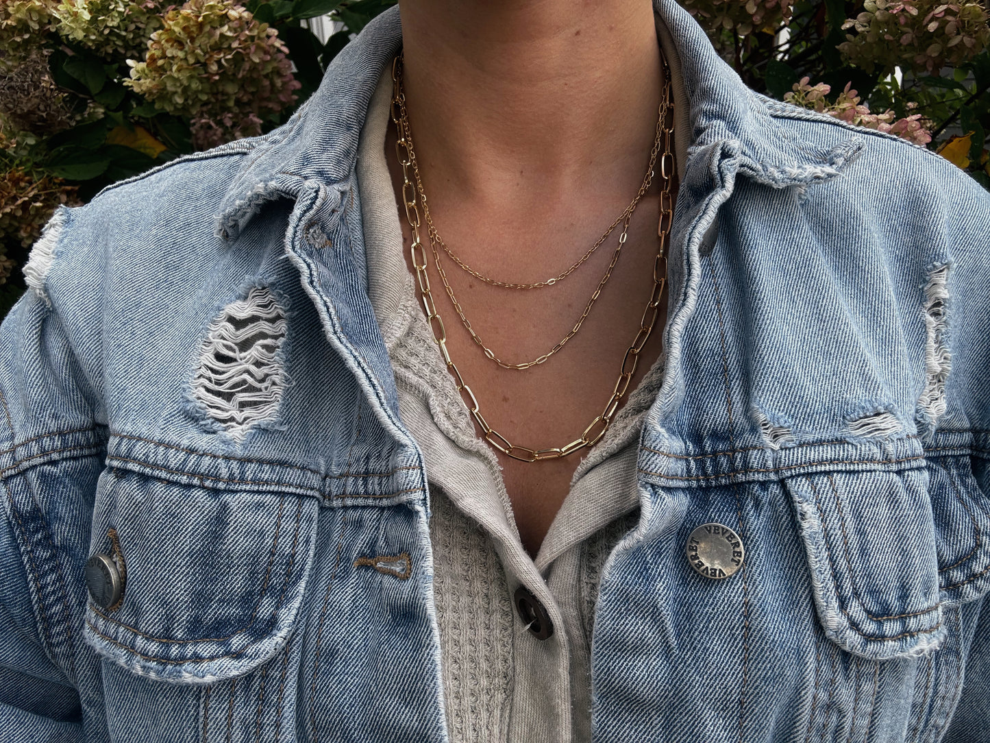 TRIPLE CHAIN NECKLACE