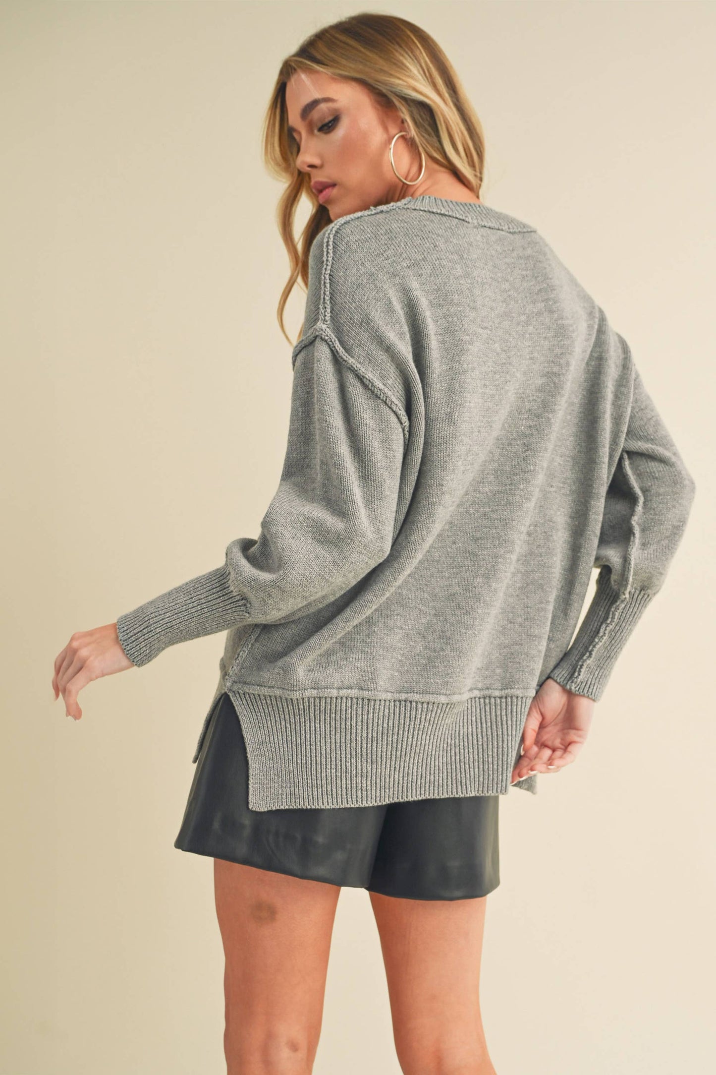BUTTER CREAM SWEATER