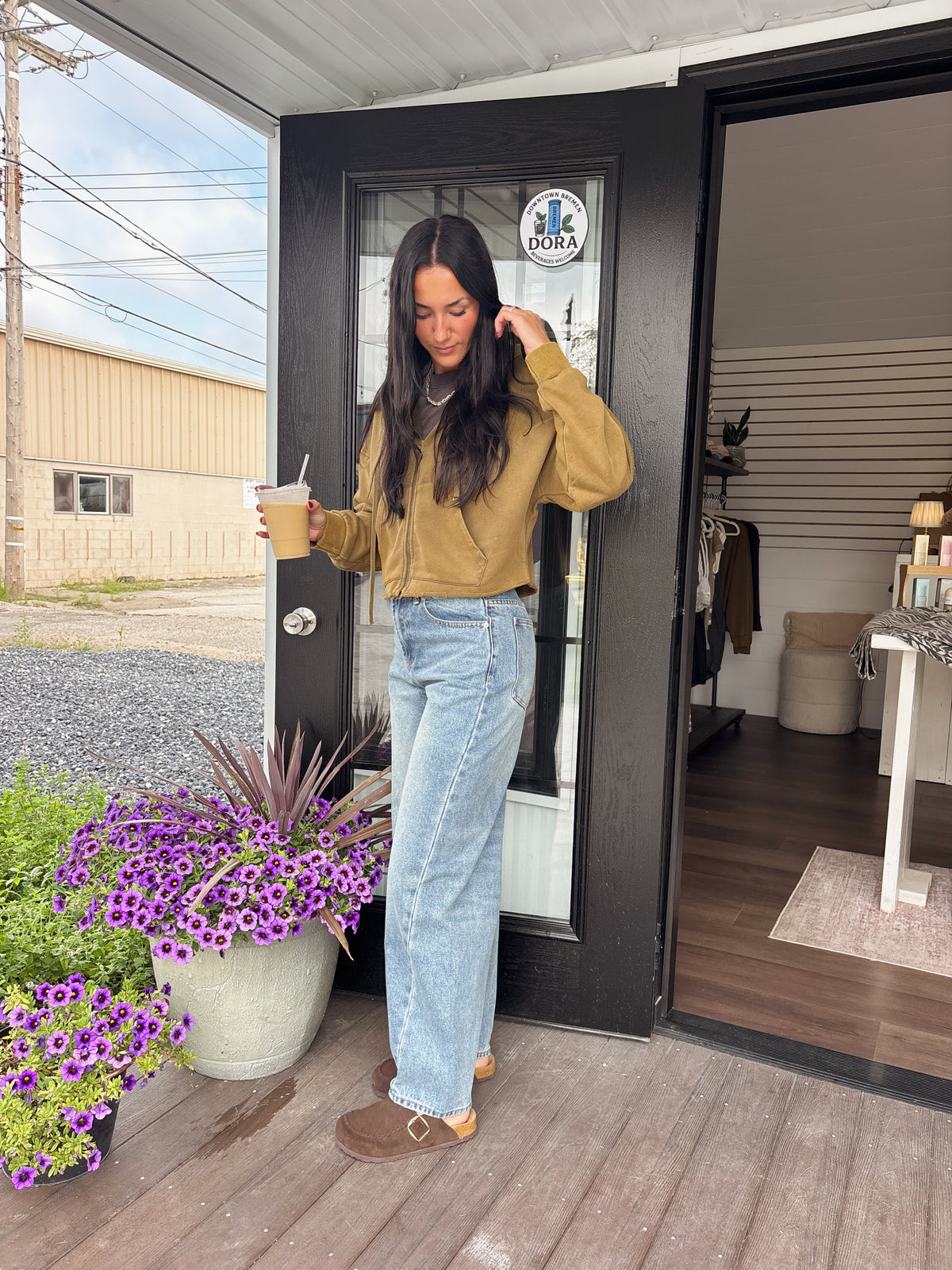 HARPER BARREL JEANS