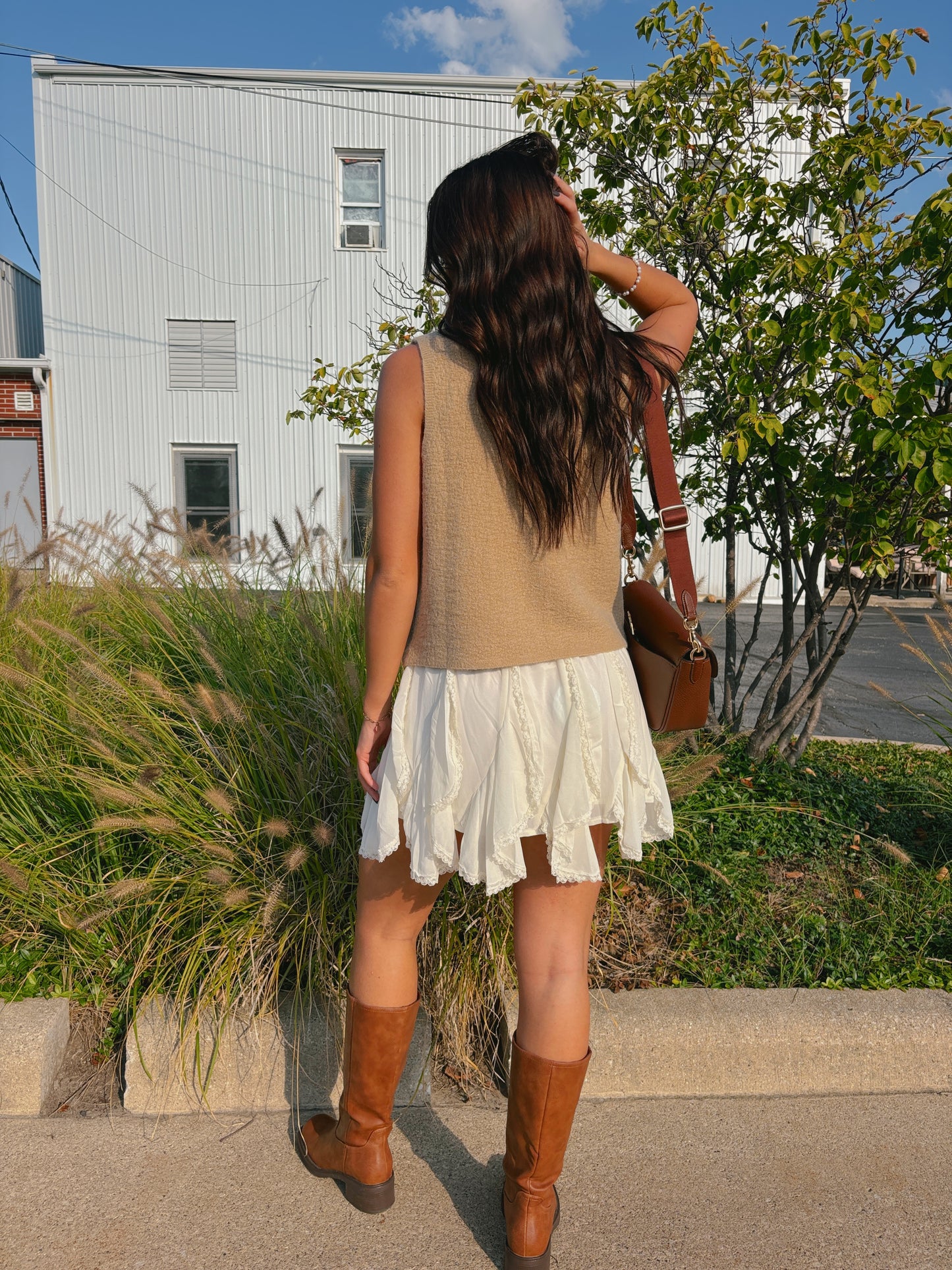 TIE ME PRETTY CARDIGAN VEST