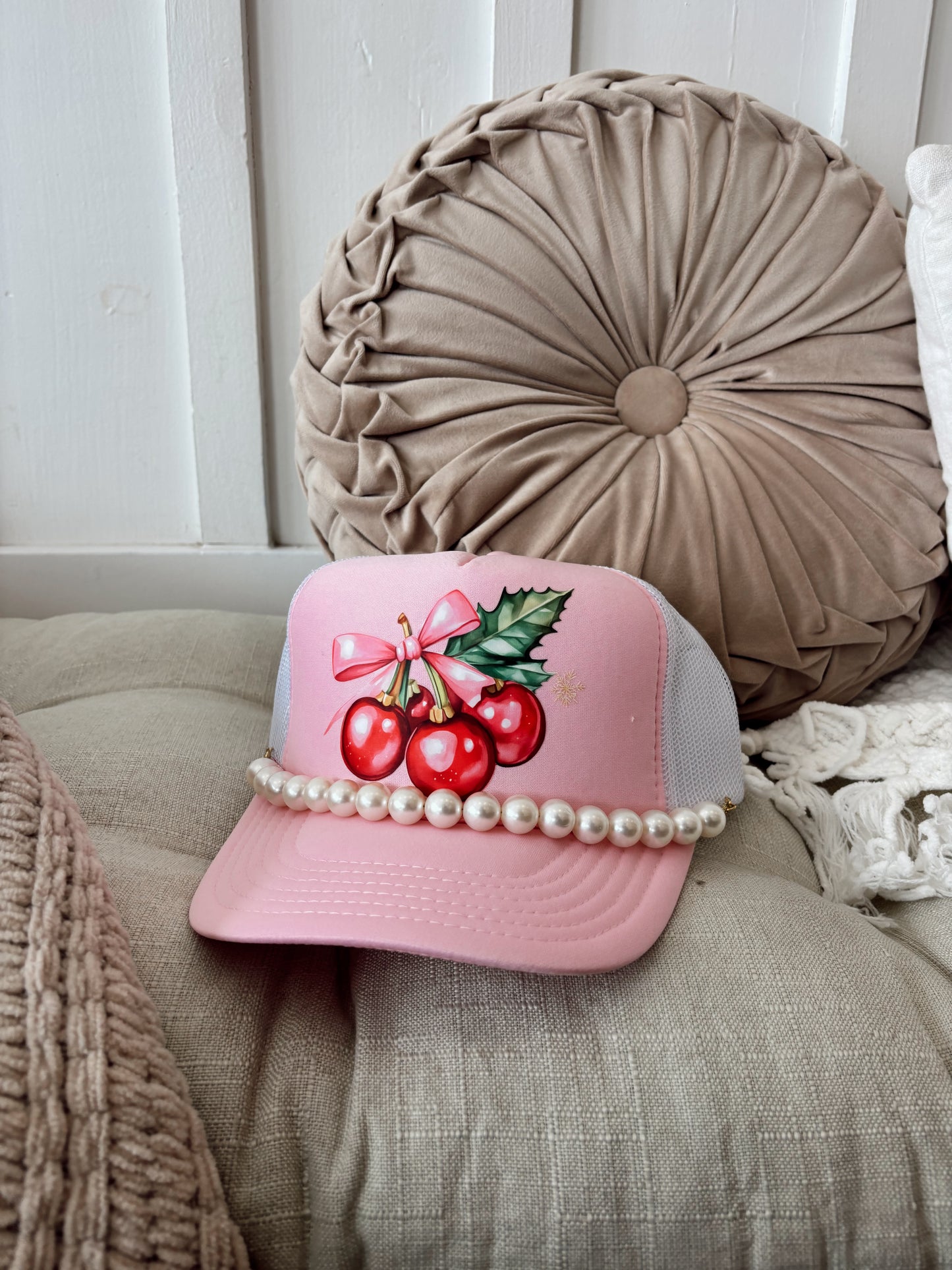 'CHERRY' CHRISTMAS TRUCKER HAT