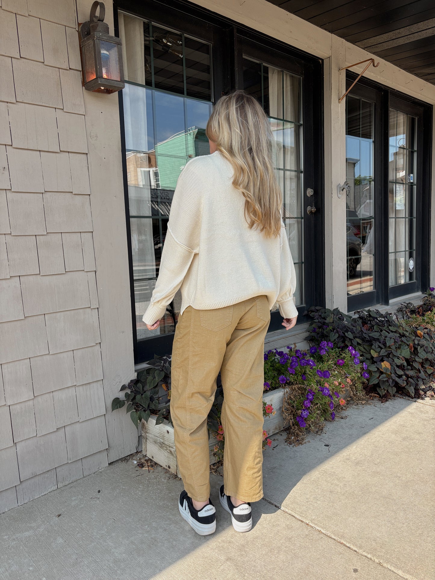 THE VANILLA STITCH SWEATER