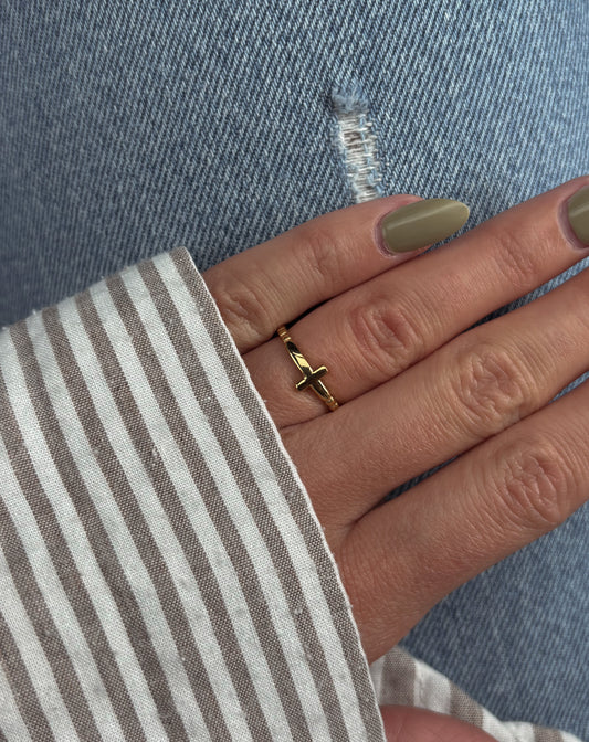 STACKABLE CROSS RING