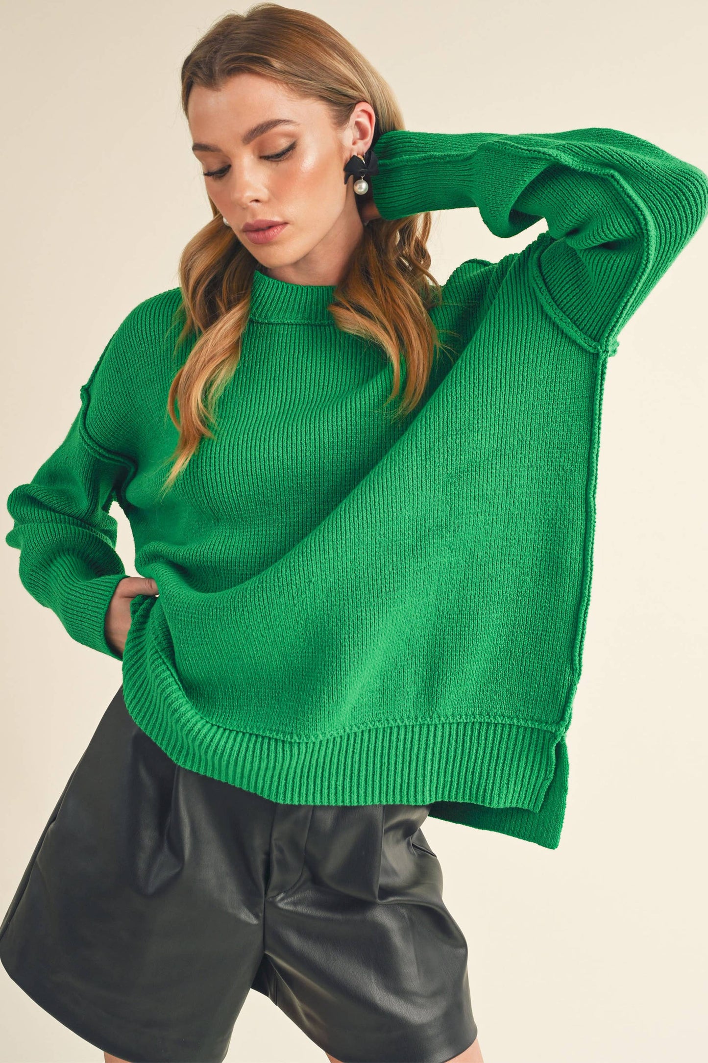 BUTTER CREAM SWEATER